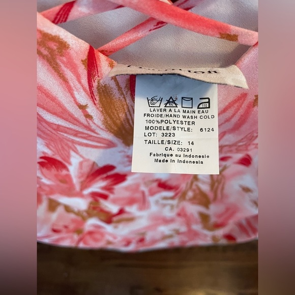 𝅺- Tradition 2-piece outfit.  Very flattering & flowy set.  Size 14. - Picture 7 of 9